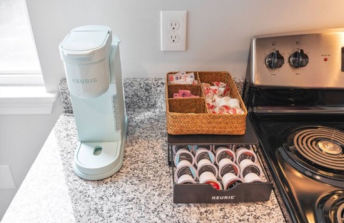 Hampton Apartment | Family beach getaway| sleeps 5