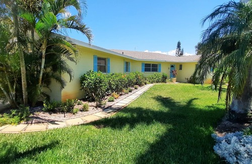 Laurel House | Family beach home! Fully renovated on water w/pool, boat dock & nearby beach