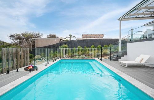 Blairgowrie House | Family Beach Retreat With Heated Pool Blairgowrie