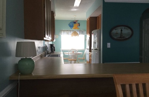 Surfside Beach House | Family beach vacation! Perfect location FUN at beach, pool, waterpark, fishing