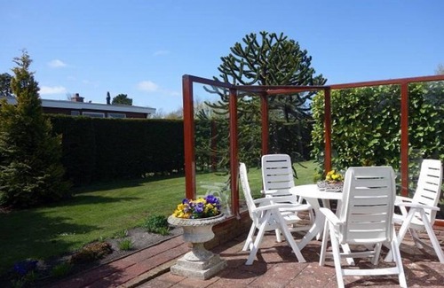 Sint Maartensvlotbrug House | Family bungalow near the beach and sea.