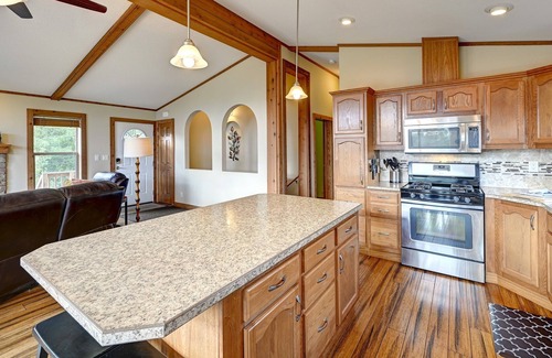 Wisconsin Dells House | Family Cabin Escape with Games Near the Dells