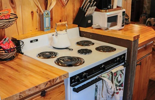 Pinetop-Lakeside Cabin | Family Cabin in the Pines. All Wood! Charming memory-maker.