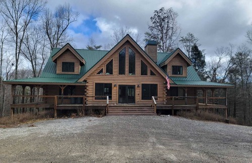 Wilder Cabin | Family Cabin on Clear Creek