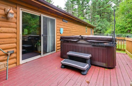 Wisconsin Dells House | Family Cabin with Hot Tub 10 Mi to The Dells!