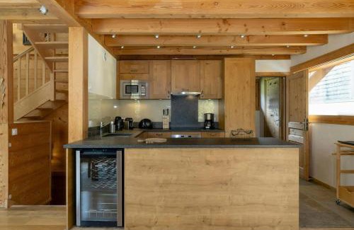 Les Houches Ski Chalet | Family Chalet 5 bdr 5 bath Games Room Jacuzzi