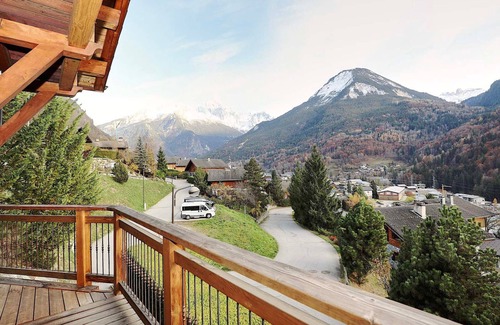 Bozel Ski Chalet | Family chalet in Bozel, 4 bedrooms, parking, near Courchevel and Pralognan