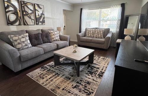 Richardson House | Family Comfort Retreat & Spacious Yard