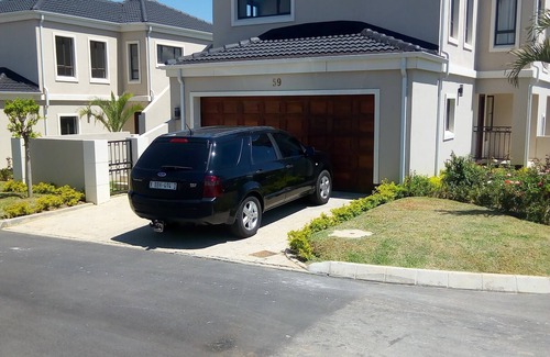 Greater Johannesburg Metropolitan Area Villa | Family confortable Villa. Mountain View. 3 bedrooms. 2,5 bathrooms.