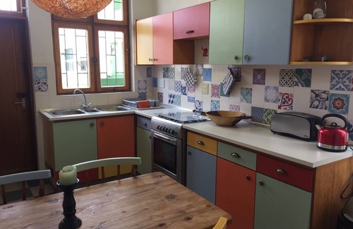 Vineta Cottage | Family Cottage in Centre of Town and Close to the Sea