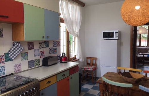 Vineta Cottage | Family Cottage in Centre of Town and Close to the Sea