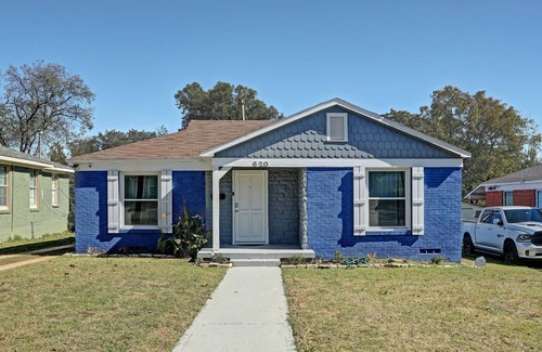 Oak Cliff House | Family Cottage in Dallas Bishop Arts - 4BR 6 BEDS