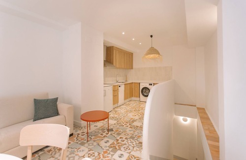 Old Town Apartment | family duplex family bathroom with shower