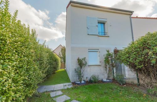Cormeilles-en-Parisis House | Family Elegance - Comfort & Garden