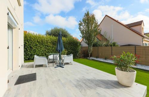 Cormeilles-en-Parisis House | Family Elegance - Comfort & Garden