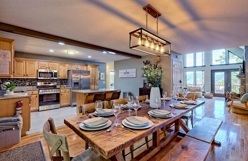 Clayton House | Family Escape w/Views | Golf | Firepit | Game Room