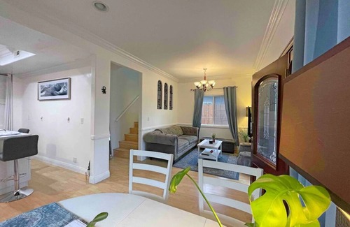 Grant Hill House | Family+Exec Home:4BR-10 min to DT