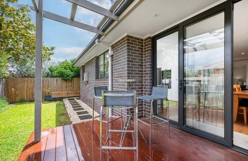 Oakleigh East House | Family Fairyland 4 BRM 3 BATH near Chadstone SC