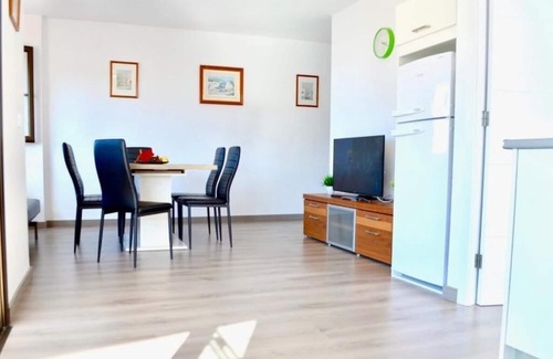 Puerto de Santiago Apartment | Family Flat with 3 bedrooms, 1 bathroom near ocean & Los Gigantes