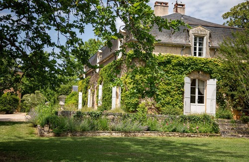 Sainte-Alvere House | Family house, 14 guests, 7 bedrooms+bathrooms, pool, quiet, near Bergerac.