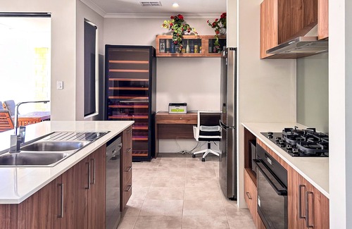 Yanchep House | Family Friend Home by the beach. Entertain kids of all ages!