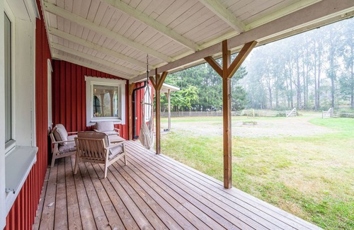 Katrineholm Villa | Family Friendly Villa near the Water