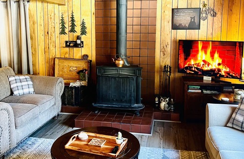 Green Valley Lake Cabin | Family Friendly Cabin, near Snow Valley Ski Resort