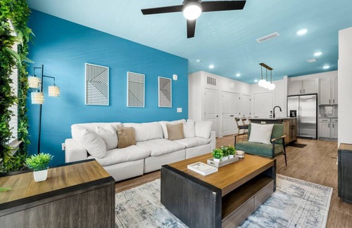 Upper Grand Lagoon Apartment | Family-Friendly 3-Bedroom Condo with Resort Pool