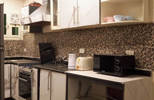 Al Haram Apartment | Family-Friendly Stay Near the Pyramids – Safe, Spacious & Full of Giza Magic!