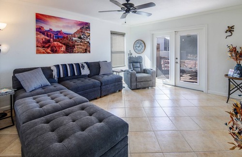 Lake Havasu City House | Family Friendly Oasis w/ Pool & BBQ