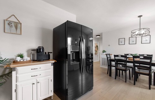 Dandridge House | Family Friendly, 15 Min to Douglas Lake, Game Room, King bed
