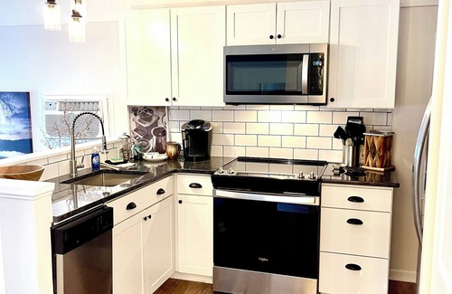 Westport House | Family friendly 2-bedrm 4 bed guest house with all essentials. 2 night minimum.