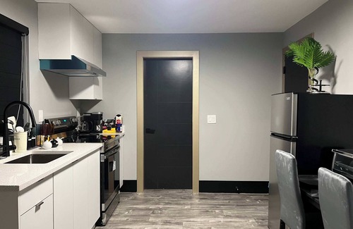 Burnaby House | Family-Friendly 2-Bedroom Retreat in Burnaby
