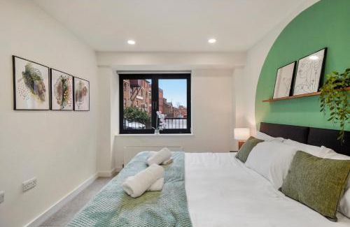 Bedford Apartment | Family Friendly 2BR in Bedford, Parking, Free Wi-Fi, Gym and Cinema room