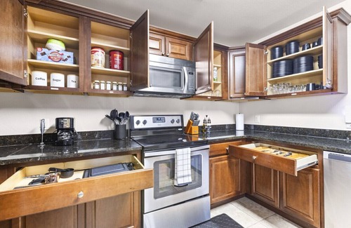 West Arlington Apartment | Family-Friendly 3-BR, 10 Min from AT&T Stadium