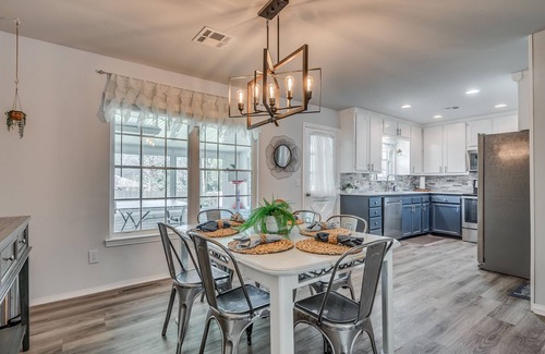 Central Oklahoma City House | Family Friendly 3Br+ Ping Ping + BBQ+ games in OKC