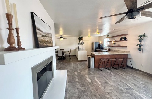 Yuma House | Family-Friendly 3BR house in Prime Location-near hospital – PETS STAY FREE