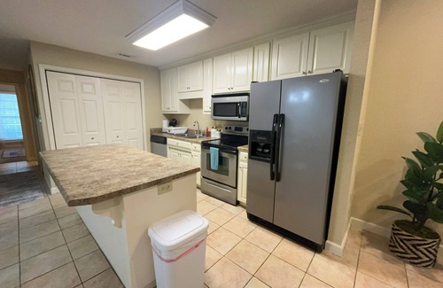 Valdosta House | Family-Friendly 3BR Retreat · Free Parking · Quiet & Safe Area