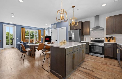 Talbot's Corner Apartment | Family-Friendly 3BR Townhouse | GameRoom & Balcony