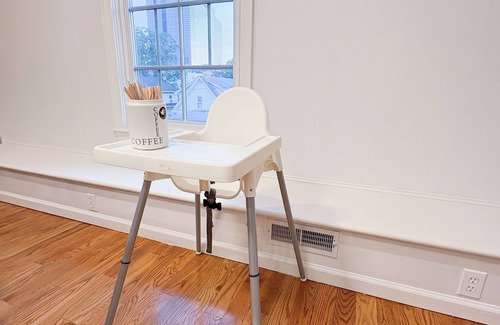 Stamford Apartment | Family-friendly 4 Bed 3 Bath Stamford Downtown Delight
