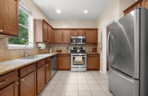 Austin House | Family-Friendly 4BR House with Backyard Oasis & Multi-Month Discounts