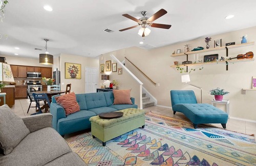 Austin House | Family-Friendly 4BR House with Backyard Oasis & Multi-Month Discounts