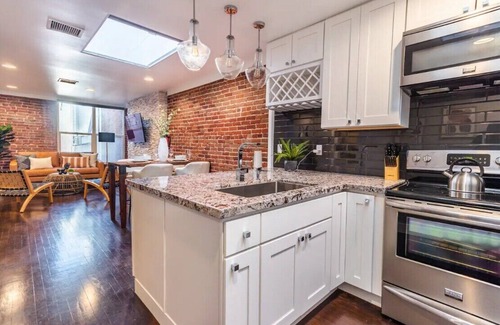 Gaslamp Quarter Apartment | Family-Friendly Apartment with Kitchen