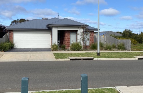 St Leonards House | Family friendly beach house, close to beach and golf course