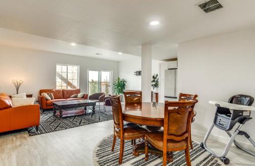 Aurora Apartment | Family-Friendly Aurora Apt with Shared Patio!