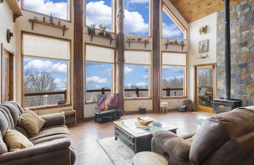 Boone Cabin | Family-Friendly Cabin near Downtown
