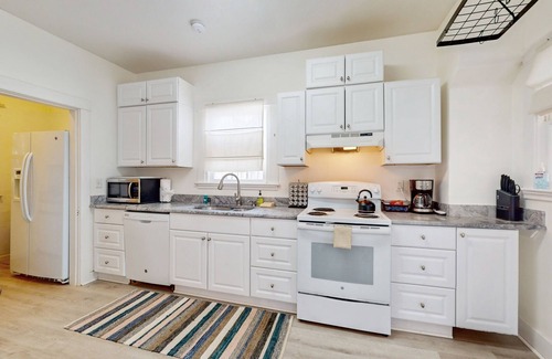 West Woodland House | Family-friendly city stay with deck/patio, Wifi and dedicated workspace