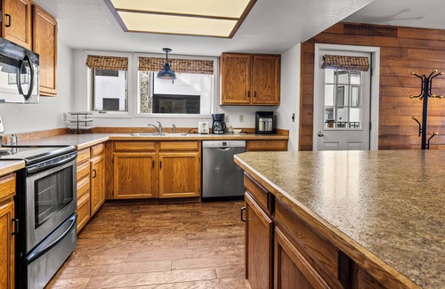 Whitefish Condo | Family-Friendly Condo Close to the Mountain Village