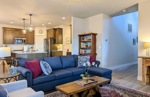 Newberg House | Family-Friendly, Dog-Friendly Home! Relax in the Hot Tub or Walk Downtown.