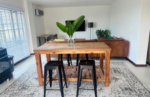 Umhlali Beach Apartment | Family Friendly Downstairs Room, Close to Beach